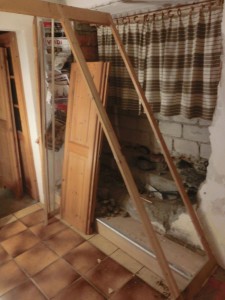 Teil 2 „Schrankwand“: Alte Schrankwand raus