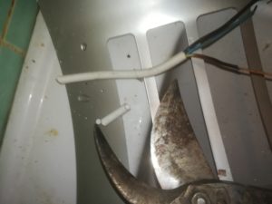 Badlampe ersetzen: Von wasserdurchlässig zu wasserdicht